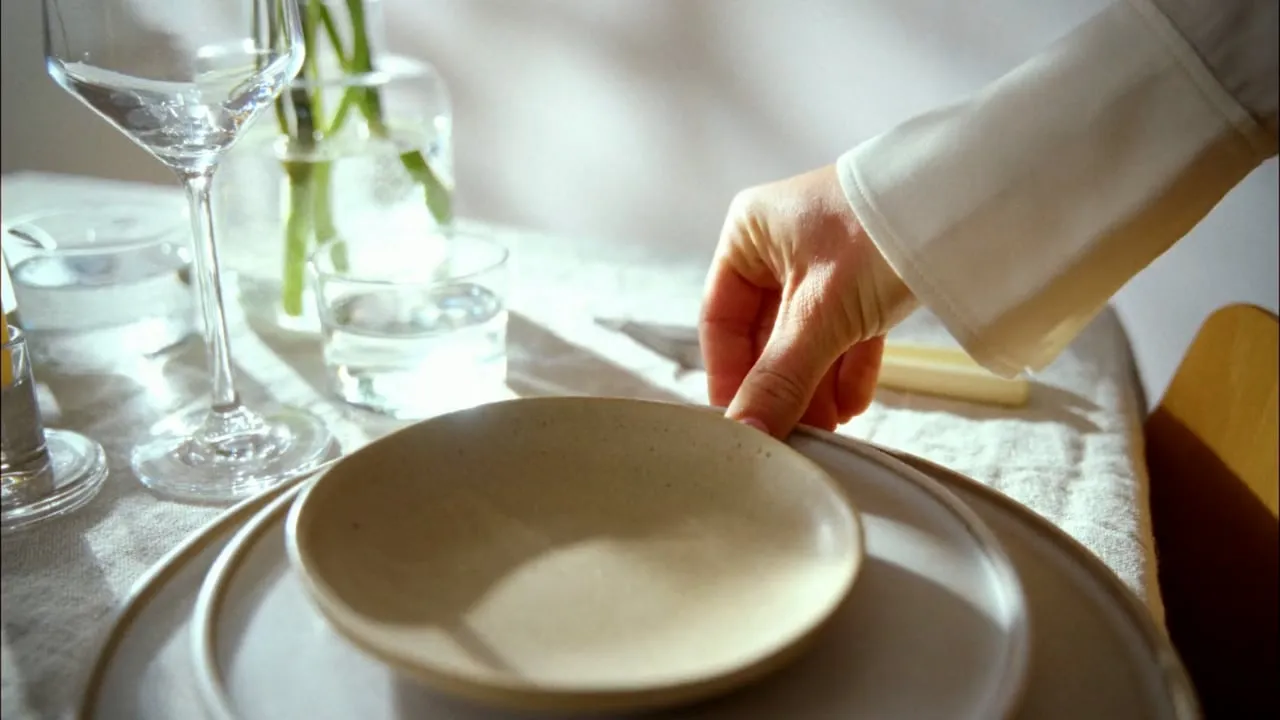 Norling – all season tableware, stillbild ur filmen. Foto: Petter Bülling